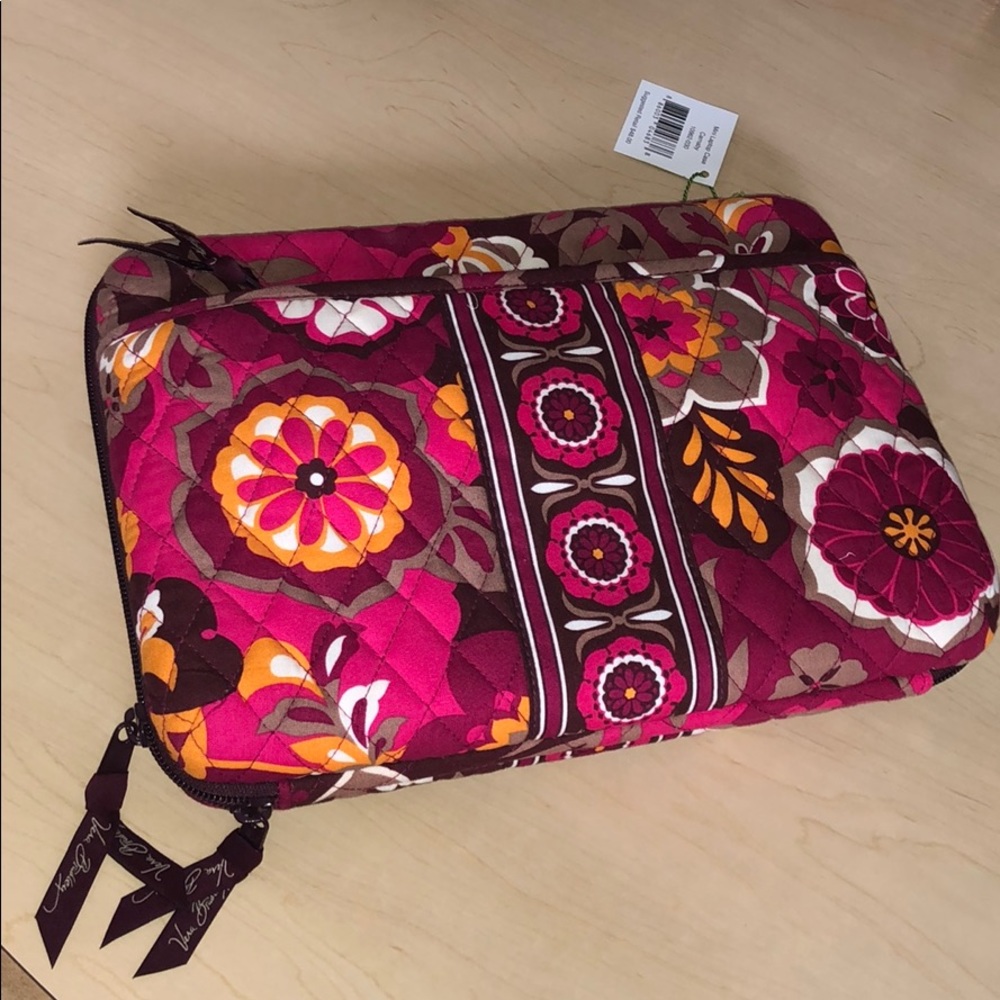 New with tags Vera Bradley Hard Shell Laptop Case